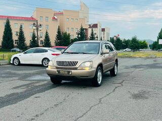 1998 Lexus RX 300 I, бежевый, 759000 рублей, вид 2