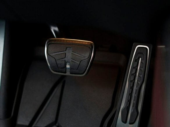 2024 BMW 7 серии 740d xDrive VII (G70), чёрный, 12500000 рублей - вид 30