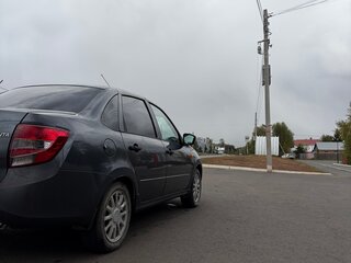 2015 Lada (ВАЗ) Granta I, серебристый, 350000 рублей, вид 3