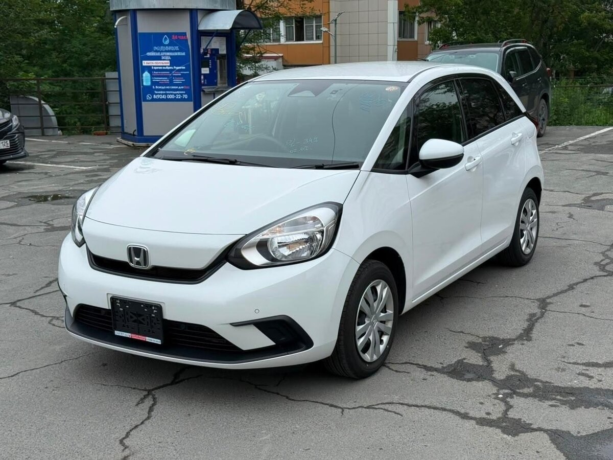 Открыть фотографии: Honda Fit IV