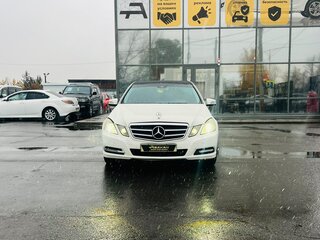 2011 Mercedes-Benz E-Класс 200 7G-Tronic IV (W212, S212, C207), белый, 989000 рублей, вид 3