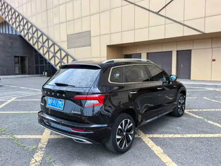 2022 Skoda Karoq DSG7 I, чёрный, 2270000 рублей, вид 4