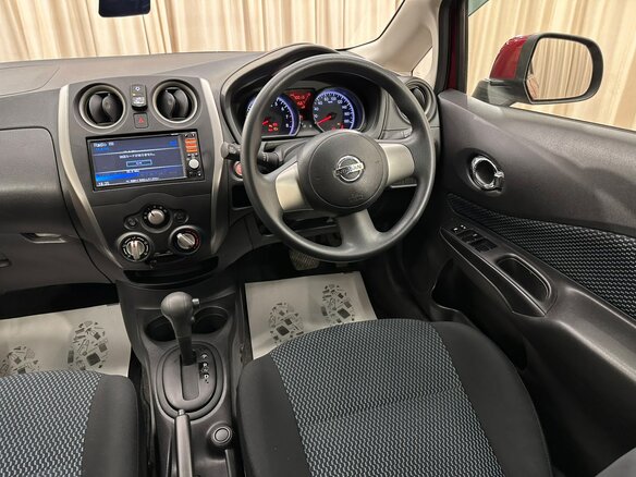 2012 Nissan Note II, красный, 899999 рублей - вид 15
