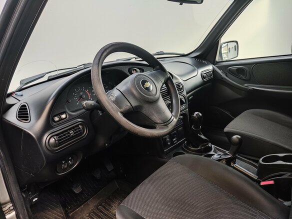 2016 Chevrolet Niva I Рестайлинг, серый, 630000 рублей - вид 13