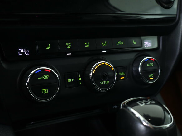 2014 Skoda Octavia III (A7), белый, 1249000 рублей - вид 13