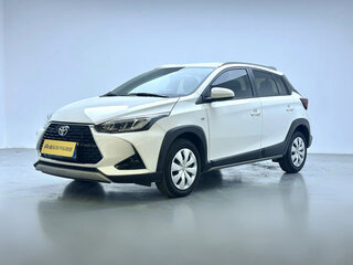 2022 Toyota Yaris IV, зелёный, 1200000 рублей, вид 1