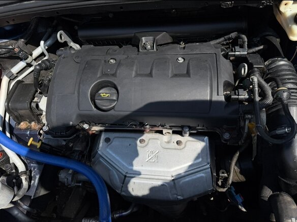 2008 Peugeot 308 I, синий, 375000 рублей - вид 15