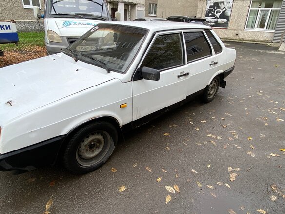 2000 Lada (ВАЗ) 21099, белый, 60000 рублей - вид 1