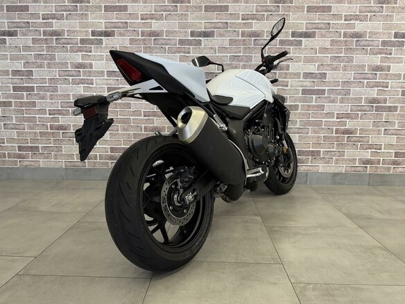 2025 Honda CB 1000 Hornet, белый, 1275000 рублей - вид 5