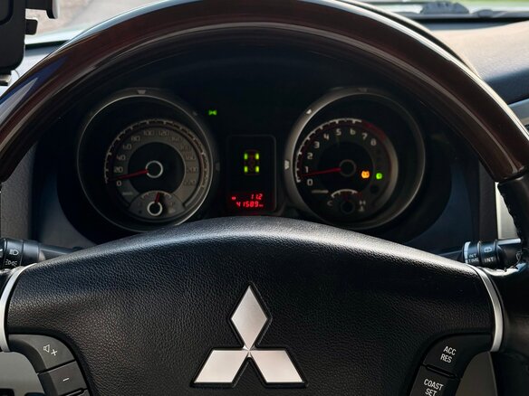 2019 Mitsubishi Pajero IV Рестайлинг 2, белый - вид 17