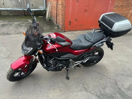 2019 Honda NC 750S, красный, 700000 рублей, вид 1