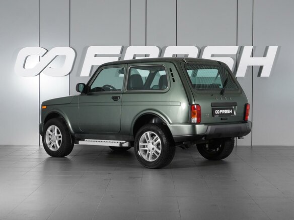 2016 Lada (ВАЗ) 2121 (4x4) Urban I Рестайлинг, зелёный, 769000 рублей - вид 1