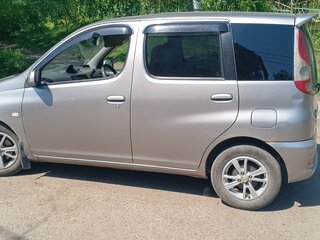 2002 Toyota FunCargo, серый, 360000 рублей, вид 4
