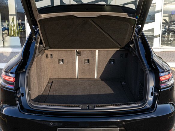2019 Porsche Macan I Рестайлинг, чёрный, 5550000 рублей - вид 31