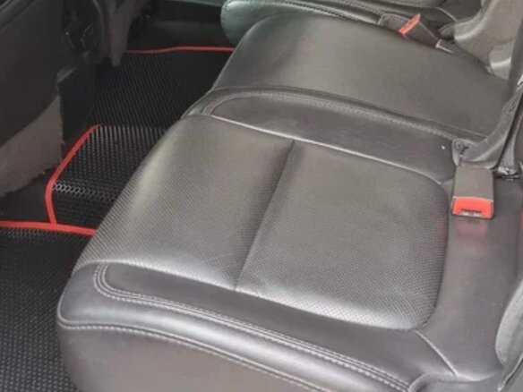2014 Ford Explorer V, серебристый, 1800000 рублей - вид 5