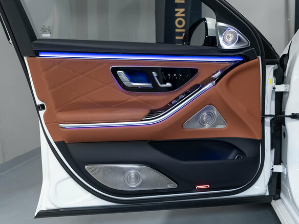 2021 Mercedes-Benz Maybach S-Класс 580 II (Z223), белый, 23990000 рублей - вид 19