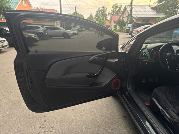 2013 Opel Astra GTC J Рестайлинг, чёрный, 970000 рублей - вид 14