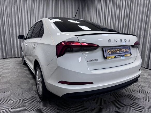 2020 Skoda Rapid II, белый, 1670000 рублей - вид 11