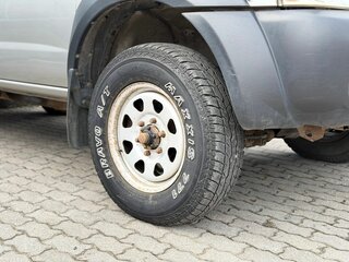 2012 Nissan NP300, серебристый, 1274000 рублей, вид 5