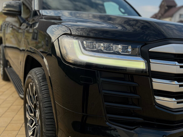 2023 Toyota Land Cruiser 300 Series, чёрный, 11150000 рублей - вид 12