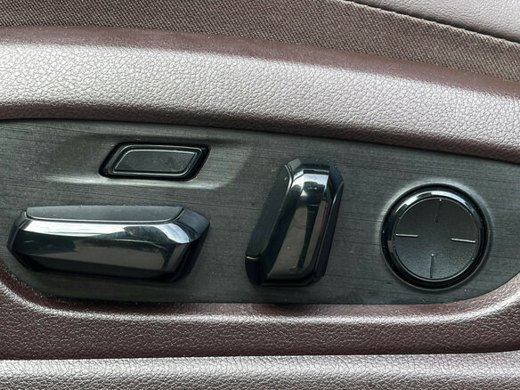 2019 Lexus ES 250 VII, чёрный, 3890000 рублей - вид 14