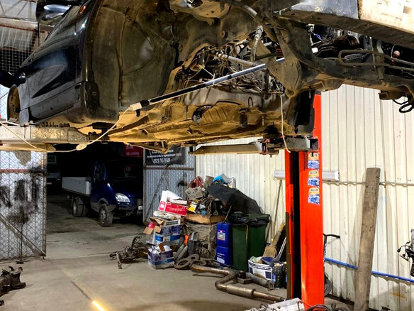 1998 Mitsubishi Eclipse II, чёрный, 1250000 рублей - вид 11