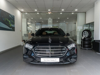 2025 Mercedes-Benz E-Класс Long 260 L VI (W214, S214), чёрный, 9790000 рублей, вид 5