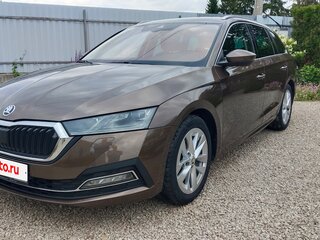 2020 Skoda Octavia IV (A8), коричневый, 2200000 рублей, вид 1