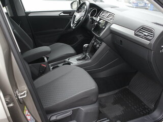 2020 Volkswagen Tiguan II, бежевый, 2320000 рублей, вид 5