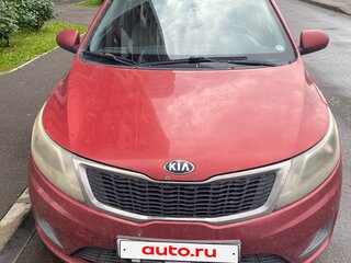 2015 Kia Rio III Рестайлинг, красный, 850000 рублей, вид 2