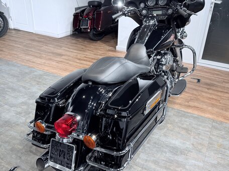 2010 Harley-Davidson Street Glide, чёрный, 999000 рублей, вид 5