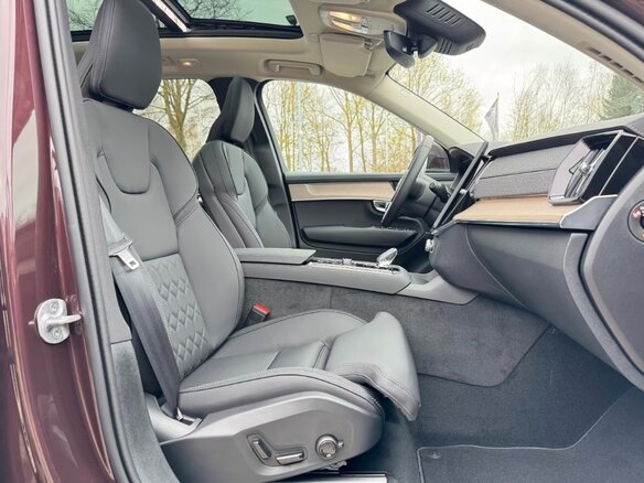 2025 Volvo XC90 B5 II Рестайлинг 2, коричневый, 8150000 рублей - вид 11