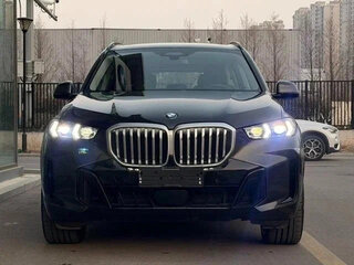2023 BMW X5 40i IV (G05/G18) Рестайлинг, чёрный, 9000000 рублей, вид 2