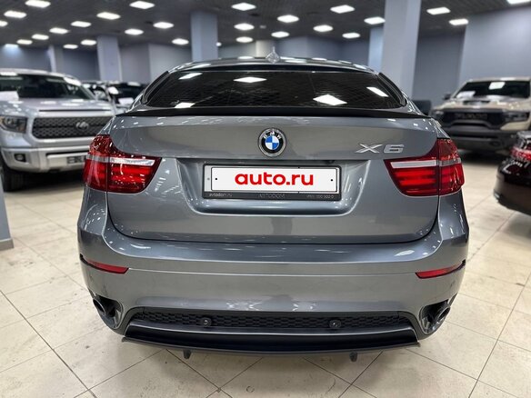 2013 BMW X6 35i I (E71) Рестайлинг, серый, 2200000 рублей - вид 5