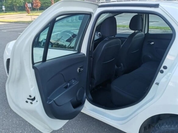 2016 Renault Logan II, белый - вид 18