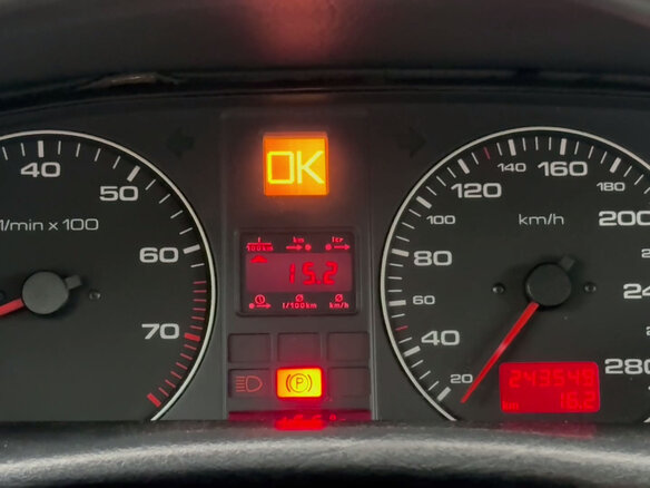 1995 Audi A6 I (C4), серый, 460000 рублей - вид 10