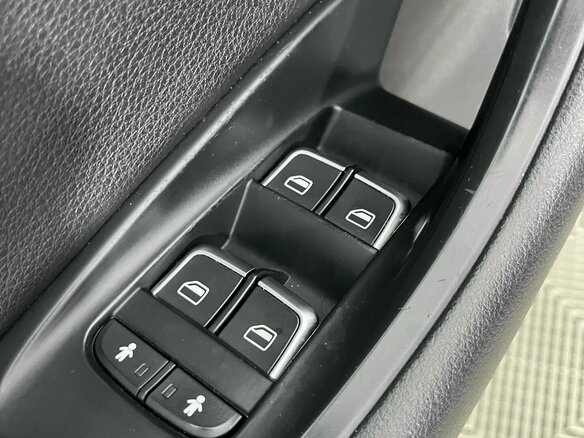 2017 Audi A6 IV (C7) Рестайлинг, чёрный, 2120000 рублей - вид 20