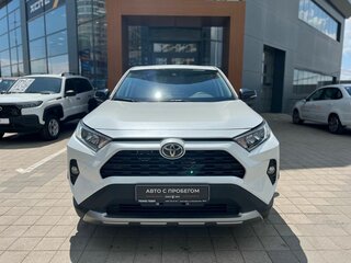 2022 Toyota RAV4 V (XA50), белый, 2990000 рублей, вид 2
