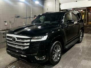 2024 Toyota Land Cruiser 300 Series, чёрный, 11500000 рублей, вид 1