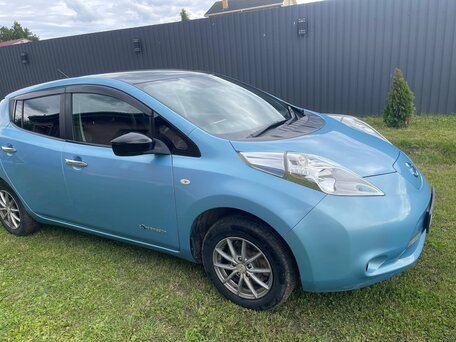 2016 Nissan Leaf 30kWh I (ZE0/AZE0), синий, 850000 рублей, вид 3