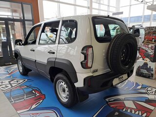 2026 Lada (ВАЗ) Niva Travel I Рестайлинг, белый, 1404810 рублей, вид 3