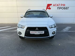 2011 Mitsubishi Outlander II Рестайлинг, белый, 1190000 рублей, вид 2