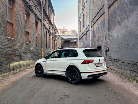 2021 Volkswagen Tiguan Allspace II Рестайлинг, белый, 4269000 рублей, вид 2