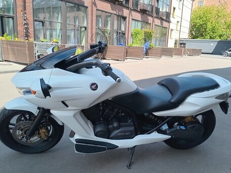 2008 Honda DN-01, белый, 565000 рублей, вид 1