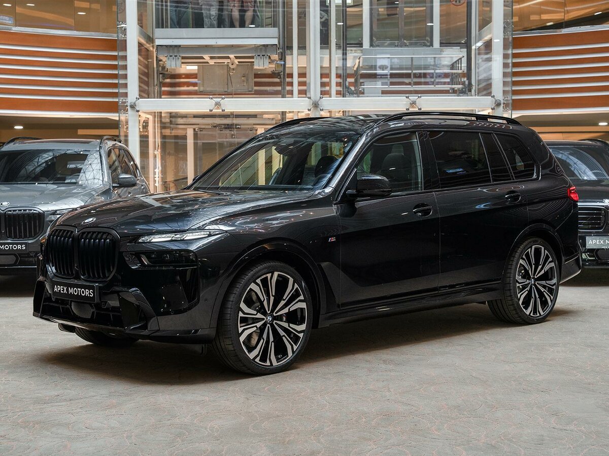 Открыть фотографии: BMW X7 I (G07) Рестайлинг