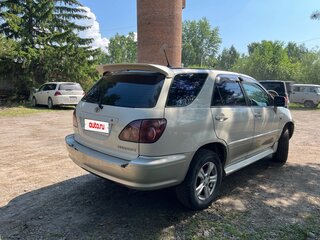 1999 Toyota Harrier I (XU10), белый, 590000 рублей, вид 5