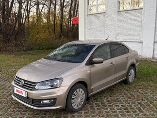 2018 Volkswagen Polo V Рестайлинг, бежевый, 820000 рублей, вид 1