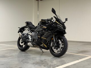 2026 QJMotor SRK 800 RR, чёрный, 859000 рублей, вид 2