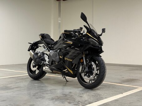 2026 QJMotor SRK 800 RR, чёрный, 859000 рублей, вид 2