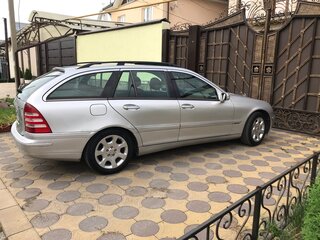 2002 Mercedes-Benz C-Класс 200 II (W203), серебристый, 510000 рублей, вид 3